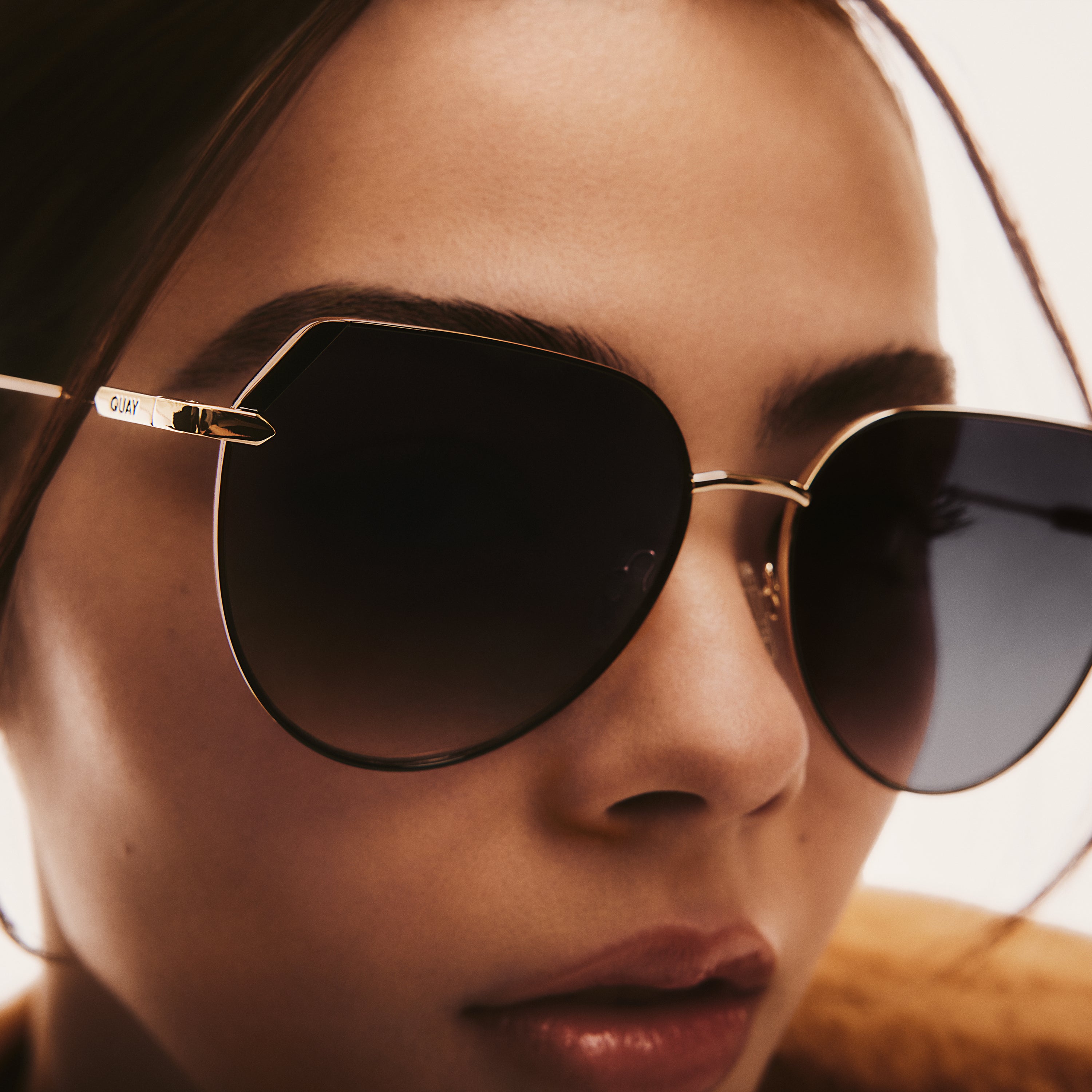 MAIN CHARACTER Oversized Round Sunglasses Quay